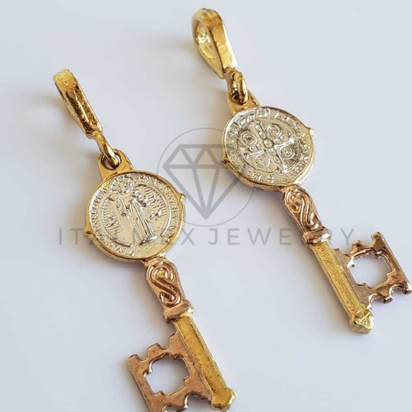 18K Gold Plated Saint Benedict Key & 22" Chain - Picture 3 of 8